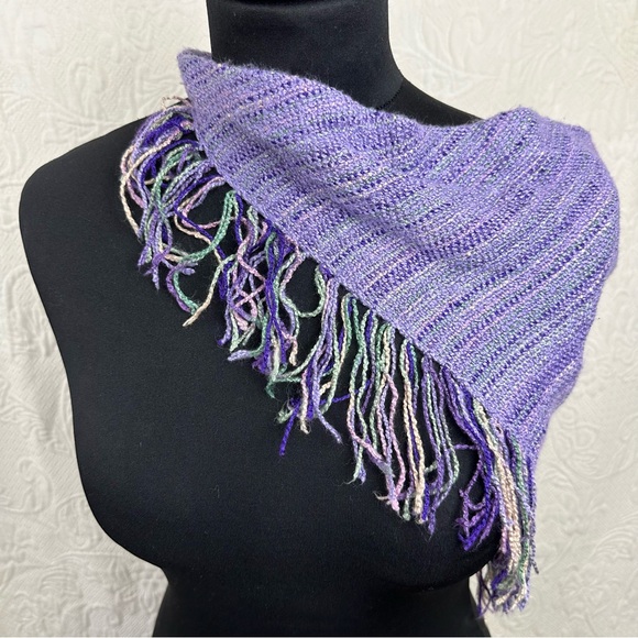 Triangular Woven Purple Scarf with Fringe - Picture 2 of 7